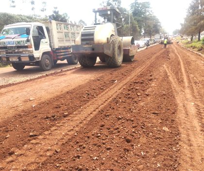 Lower Konge Road – base layer compaction
